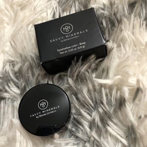 Savvy minerals eyeshadow
